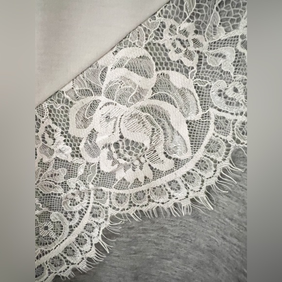 Lightweight pullover - Picture 2 of 2